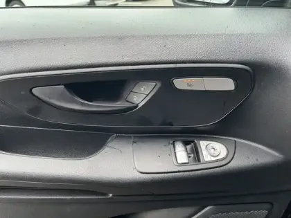 Photo 14 Mercedes Vito 116 CDI / 8 places / BVA / L2 