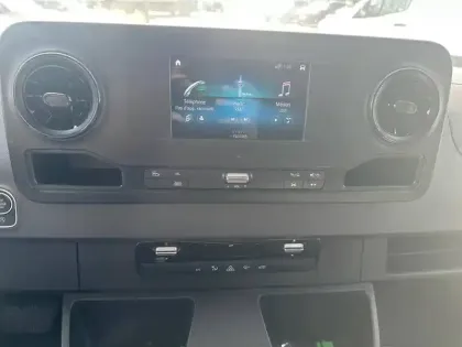 Photo 6 Mercedes Sprinter Gén. III Ph1 Evo First 4