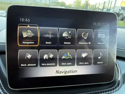 Photo 14 Mercedes Classe B B 200 d Starlight Edition