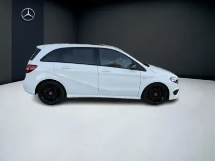 Photo 5 Mercedes Classe B B 200 d Starlight Edition