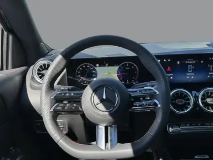 Photo 13 Mercedes GLA 200 d AMG Line