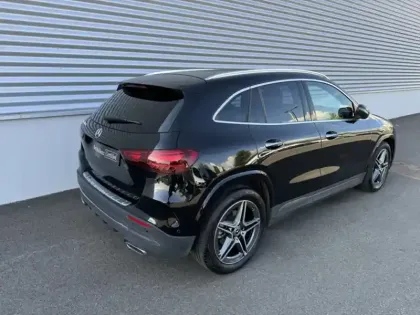 Photo 10 Mercedes GLA 200 d AMG Line