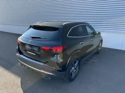 Photo 16 Mercedes GLA 200 d AMG Line