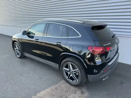 Photo 8 Mercedes GLA 200 d AMG Line