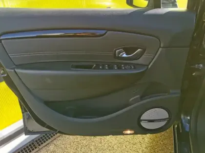 Photo 30 Renault Scenic Grand Bose 1.2 TCE 130 7 Place