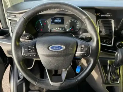 Photo 18 Ford Tourneo 320 1.0 125 L1  Hybrid 