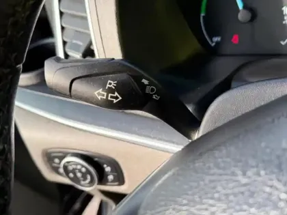 Photo 22 Ford Tourneo 320 1.0 125 L1  Hybrid 