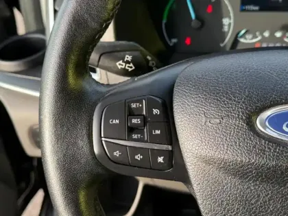 Photo Ford Tourneo 320 1.0 125 L1 Tourneo Hybrid