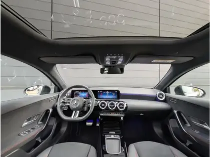 Photo 10 Mercedes Classe A Gén. IV (W177) Ph2 AMG Line 5