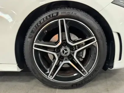 Photo 8 Mercedes Classe A 180 AMG Line