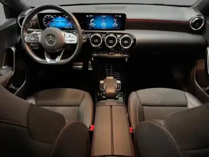 Photo 10 Mercedes Classe A 180 AMG Line