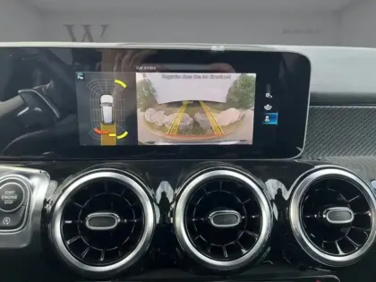 Photo 6 Mercedes GLB 200 AMG Line