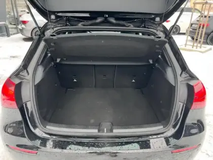 Photo 9 Mercedes Classe A Gén. IV (W177) Ph2 Progressive Line 5