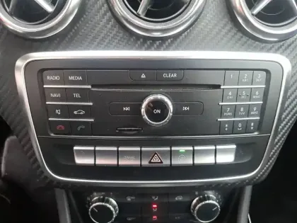 Photo 15 Mercedes Classe A A 200 d Intuition