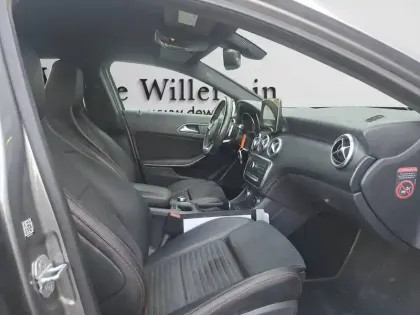 Photo 18 Mercedes Classe A A 200 d Intuition