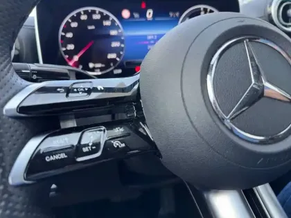 Photo 14 Mercedes Classe C  300 e Hybrid EQ Berli