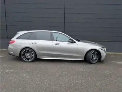 Photo 5 Mercedes Classe C Gén. V (S206) Ph1 AMG Line 5