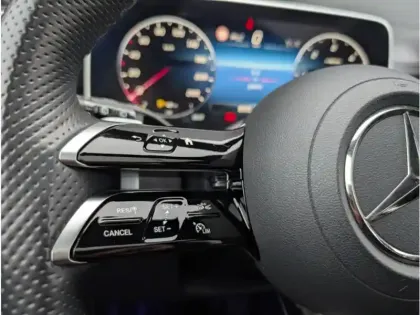 Photo 23 Mercedes Classe C Gén. V (S206) Ph1 AMG Line 5