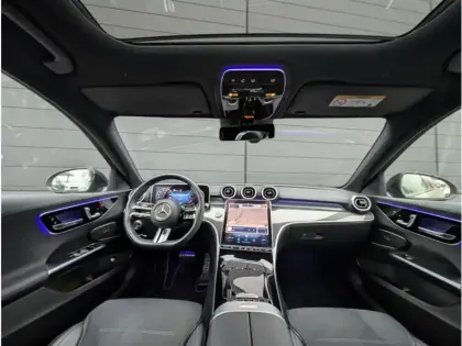 Photo 10 Mercedes Classe C Gén. V (S206) Ph1 AMG Line 5