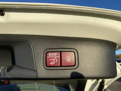 Photo 15 Mercedes GLA 250 e Hybrid EQ AMG Line