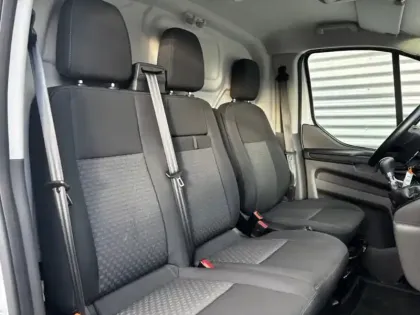 Photo 17 Ford Custom 2.0L 130ch L1H1  Trend Busines