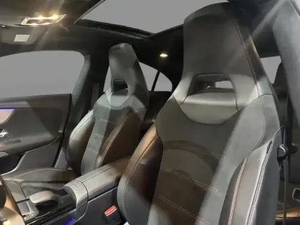 Photo 16 Mercedes CLA  220 d Coupé AMG Line