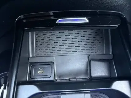 Photo 15 Mercedes GLA 250 e Hybrid EQ AMG Line