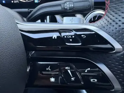 Photo 10 Mercedes GLA 250 e Hybrid EQ AMG Line