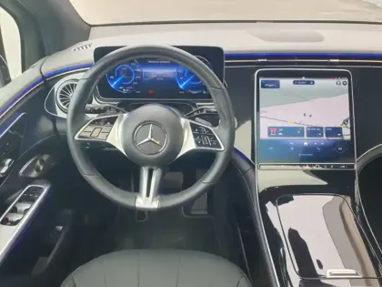 Photo 18 Mercedes EQE  500 4MATIC SUV AMG Line