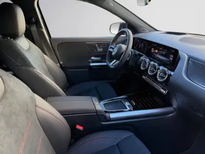 Photo 9 Mercedes GLA 200 d AMG Line