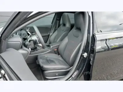 Photo 12 Mercedes Classe A 250 e Hybrid EQ 