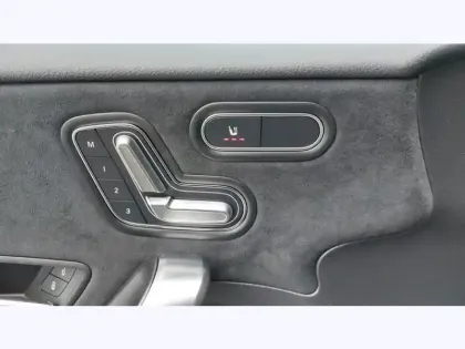 Photo 18 Mercedes Classe A 250 e Hybrid EQ 