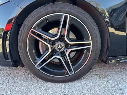 Photo 8 Mercedes Classe A 200 AMG Line