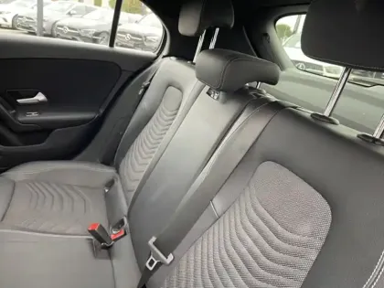 Photo 10 Mercedes Classe A 200 d Business Line