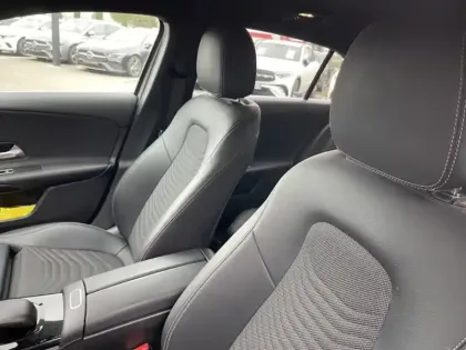 Photo 13 Mercedes Classe A 200 d Business Line