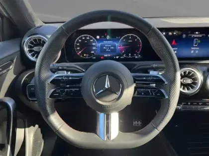 Photo 26 Mercedes Classe A Gén. IV (W177) Ph2 AMG Line 5