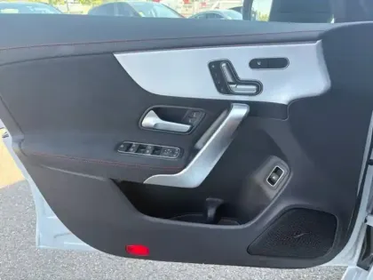 Photo 21 Mercedes CLA  250 e Hybrid EQ Shooting B