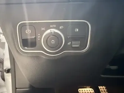 Photo 11 Mercedes GLA 200 d AMG Line