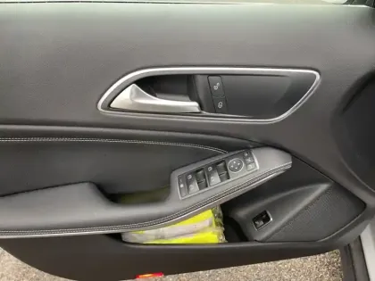 Photo 12 Mercedes GLA 200 Sensation