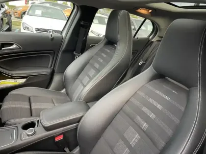 Photo 14 Mercedes GLA 200 Sensation