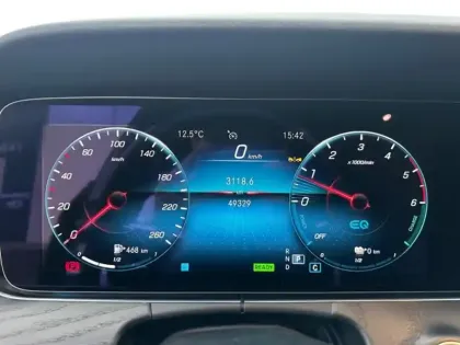 Photo 12 Mercedes CLA sse E 300 de AMG Line Break