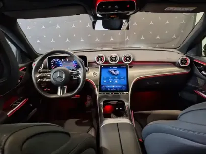 Photo 10 Mercedes Classe C  200 d Berline AMG Lin