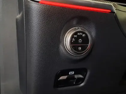 Photo 11 Mercedes Classe C  200 d Berline AMG Lin