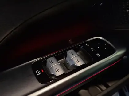 Photo 23 Mercedes Classe C Gén. V (W206) Ph1 AMG Line 4