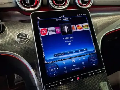 Photo 17 Mercedes Classe C  200 d Berline AMG Lin