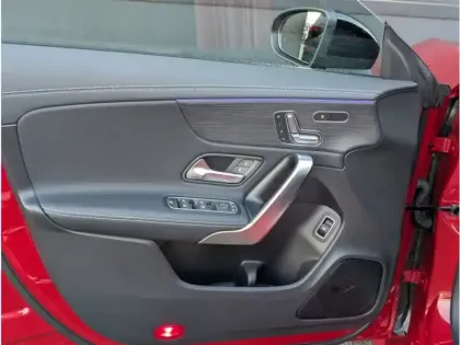 Photo 26 Mercedes CLA 200 d Coupé 