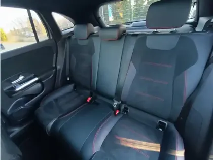 Photo 19 Mercedes GLA 250 e AMG Line