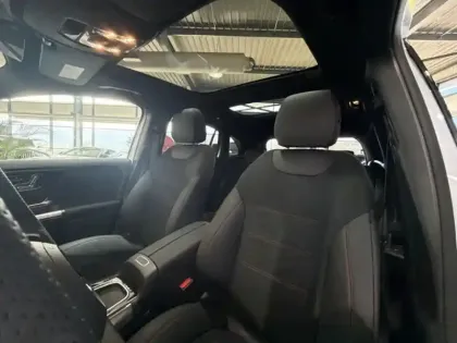 Photo 12 Mercedes GLA 200 d AMG Line