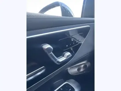 Photo 18 Mercedes Classe GLC GLC 300 e  Hybrid EQ 4MATIC AM