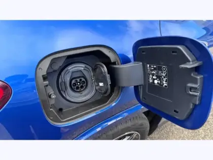 Photo 15 Mercedes GLA 250 e Hybrid EQ AMG Line